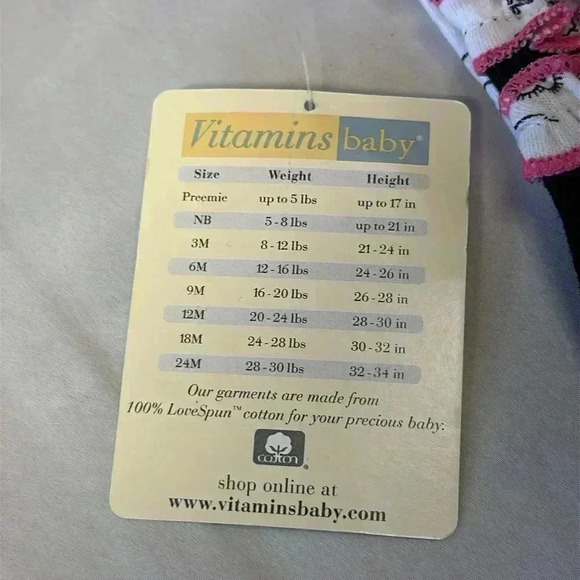 Vitamins Baby - NWT - 4 piece  set. Size 6 months - Picture 4 of 5